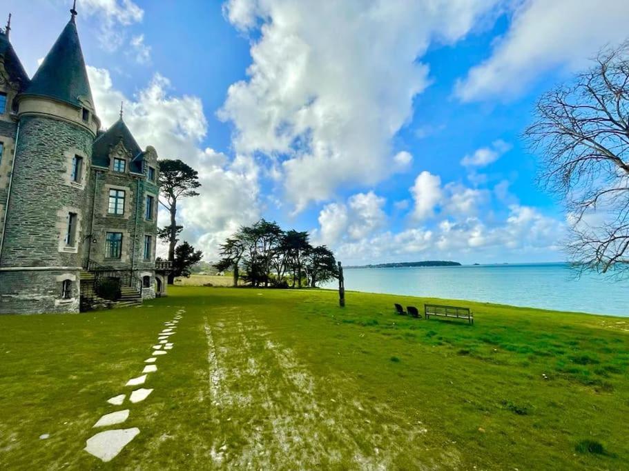 Chateau Au Bord De La Mer كارانتك المظهر الخارجي الصورة
